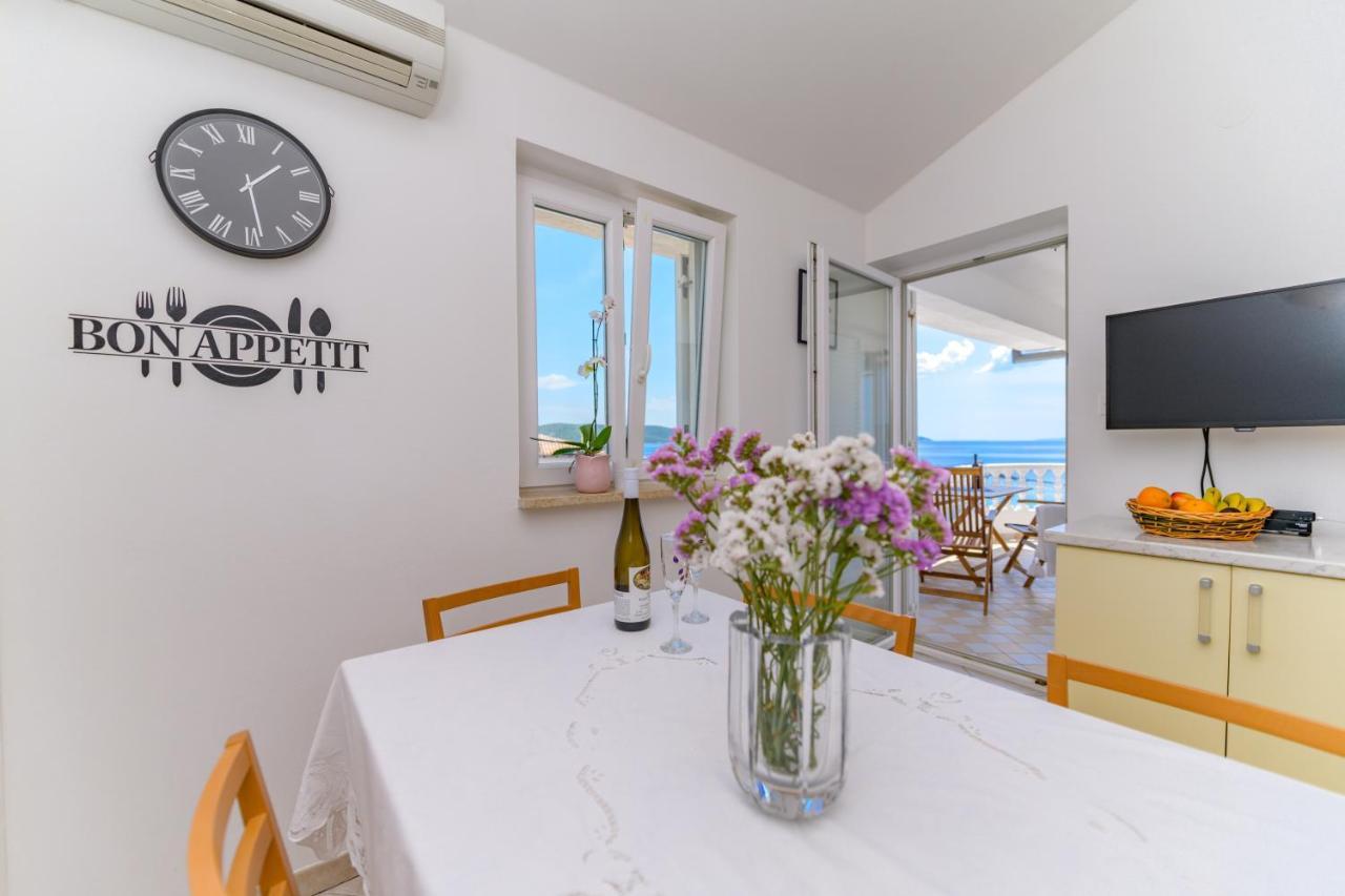 Apartmani Noris Martinšćica Exteriör bild